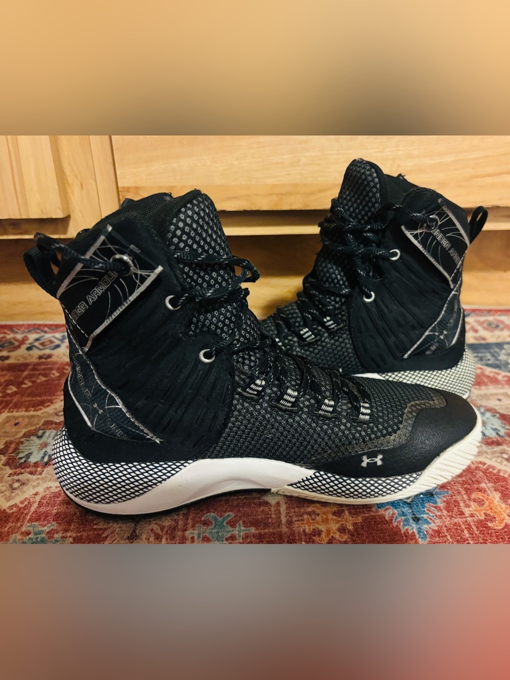 Under Armour Women's HOVR Highlight Ace Volleyball Shoes